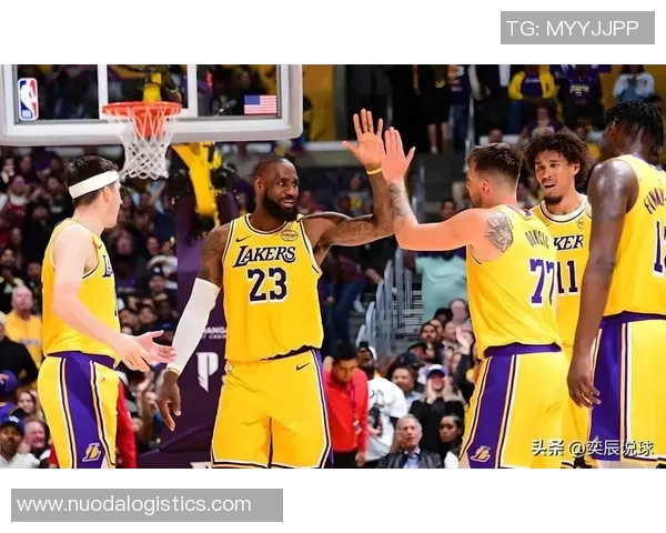 鹈鹕与湖人激战四月一日精彩回顾与赛后分析 鹈鹕与湖人激战四月一日精彩回顾与赛后分析